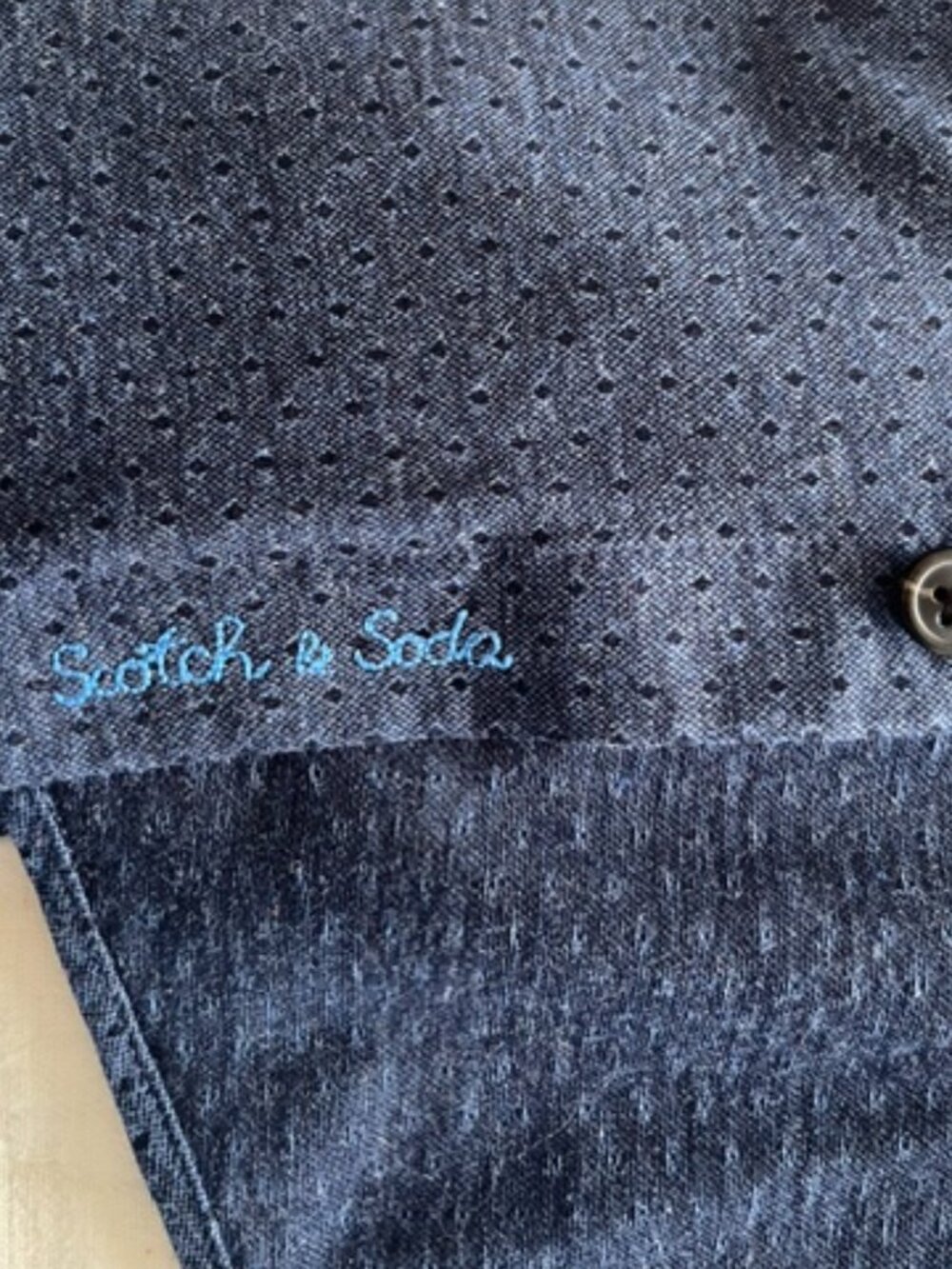 Scotch & Soda Navy Button-up in Textured Cotton | Size Large Slim - Picture 7 of 10